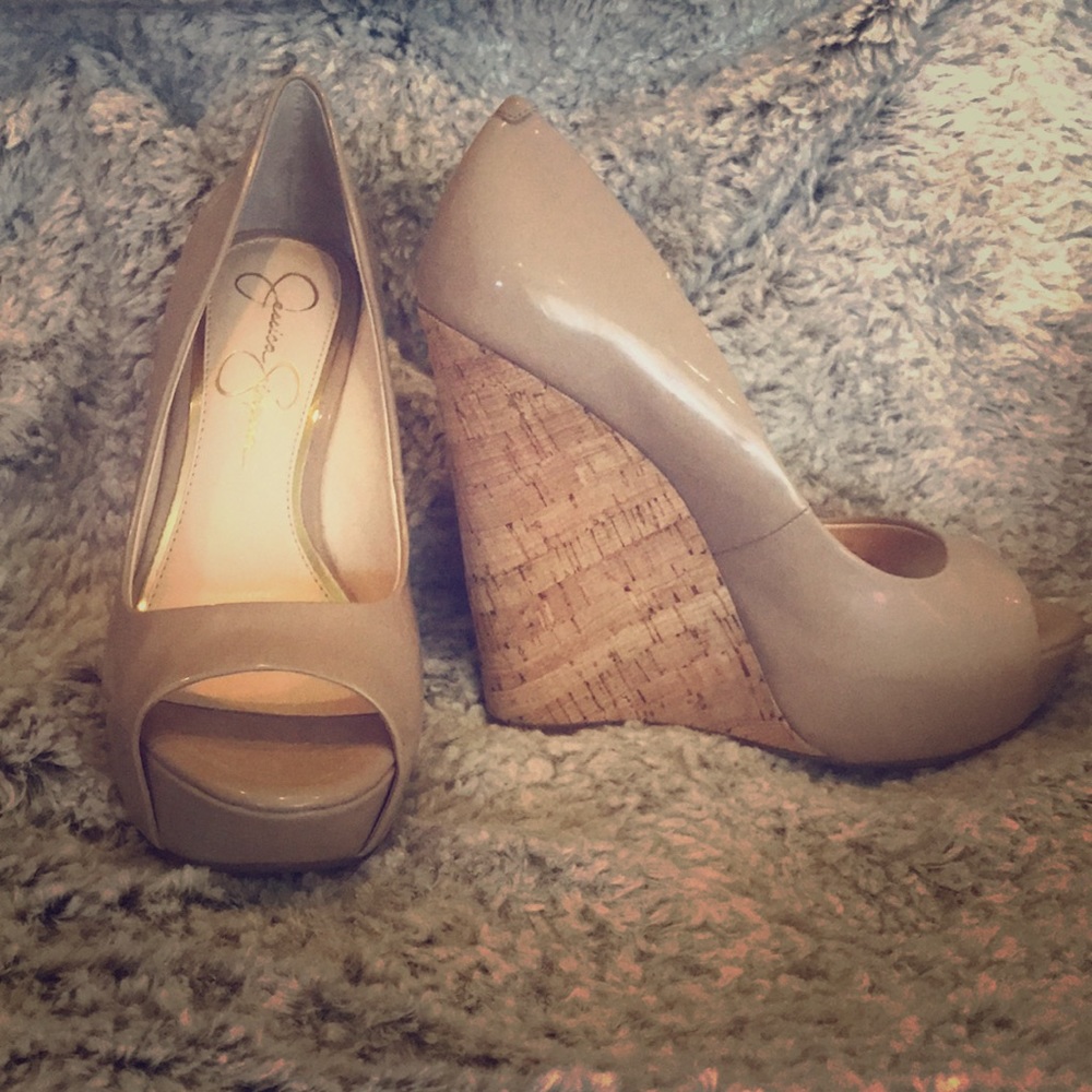 NWT Jessica Simpson Nude Wedges